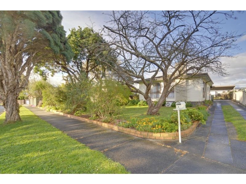 3 Alexander Avenue, Moe VIC 3825