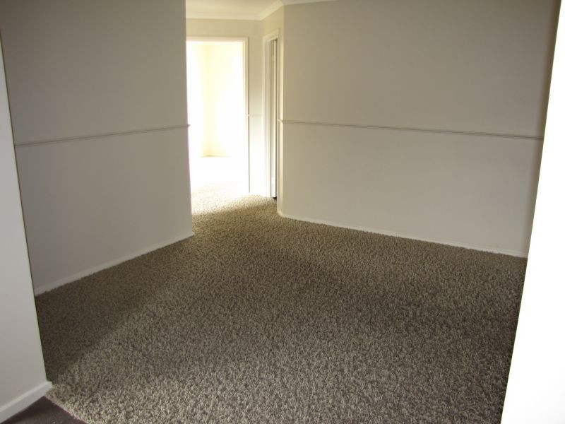 8 Fern Close, Newborough VIC 3825