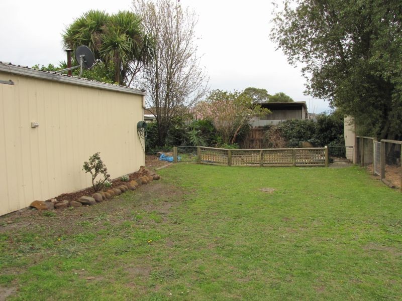 60 Service Road, Moe VIC 3825