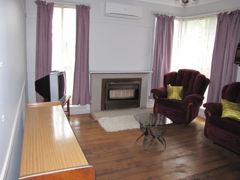 1 Alexander Avenue, Moe VIC 3825