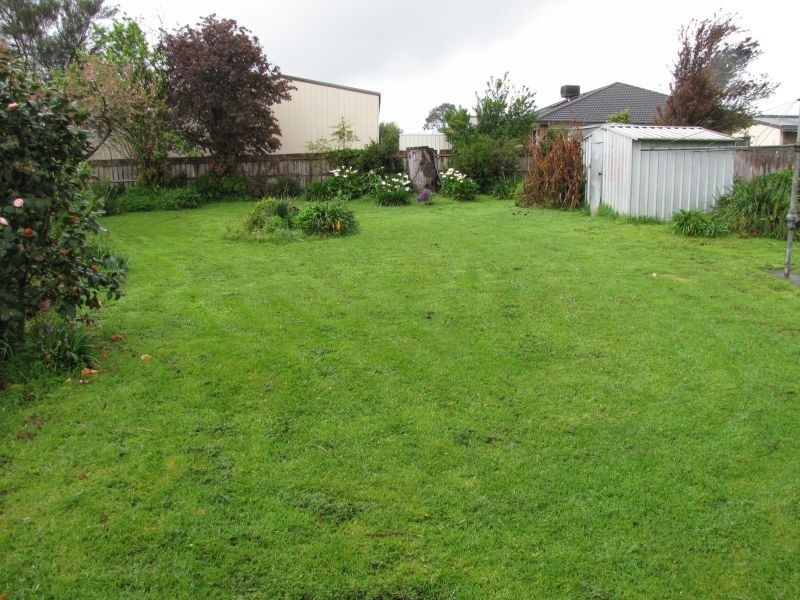 1 Alexander Avenue, Moe VIC 3825