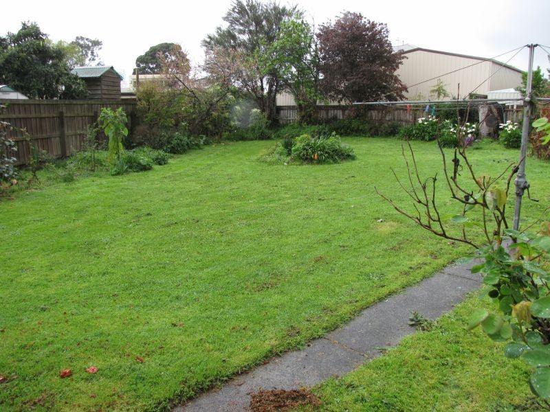 1 Alexander Avenue, Moe VIC 3825