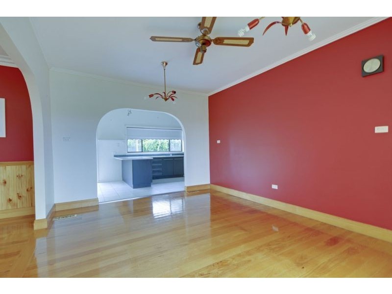 19 Heather Grove, Newborough VIC 3825