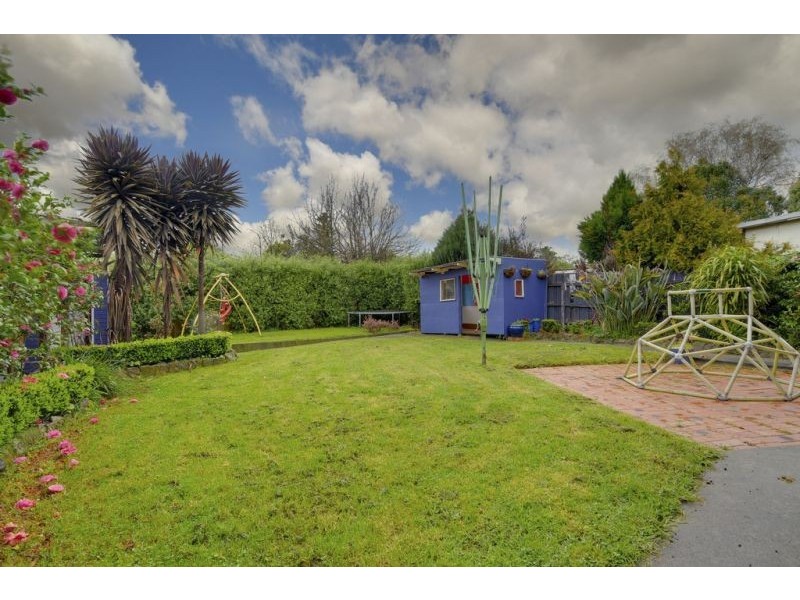 19 Heather Grove, Newborough VIC 3825