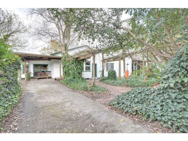 65 Walhalla Road, Moe VIC 3825