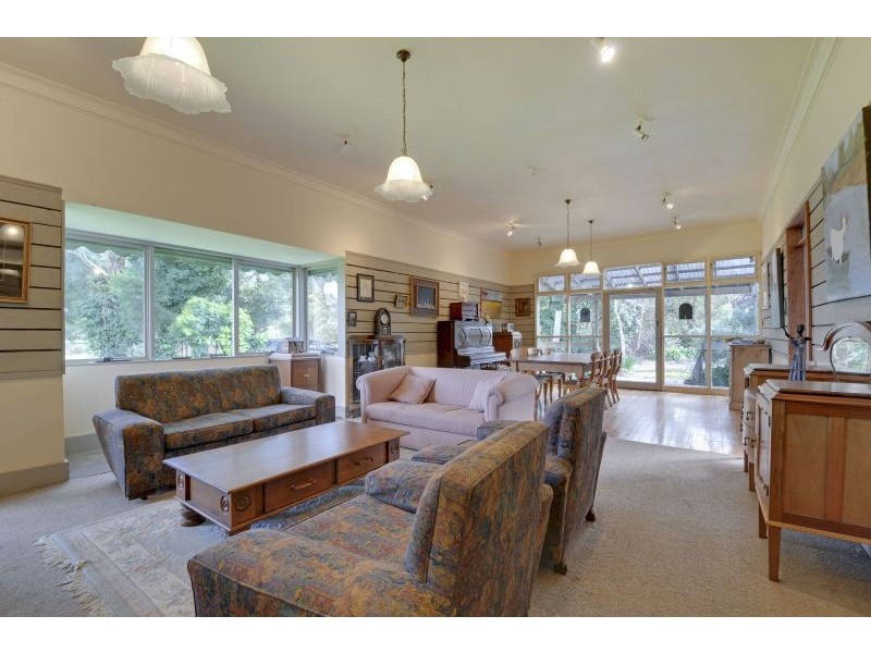 65 Walhalla Road, Moe VIC 3825