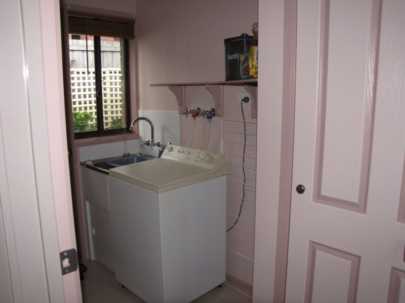 21 Cemetery Road, Moe VIC 3825