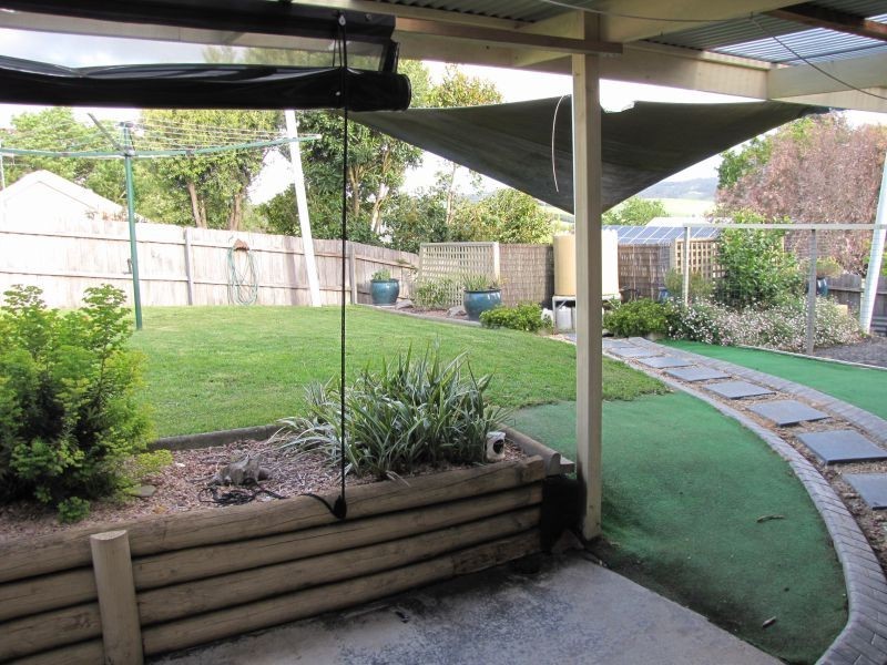 21 Cemetery Road, Moe VIC 3825