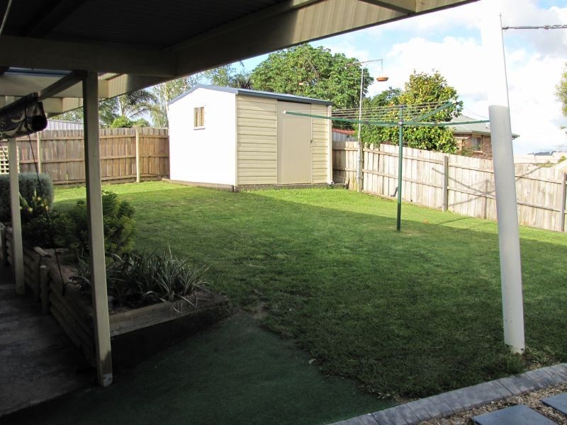 21 Cemetery Road, Moe VIC 3825