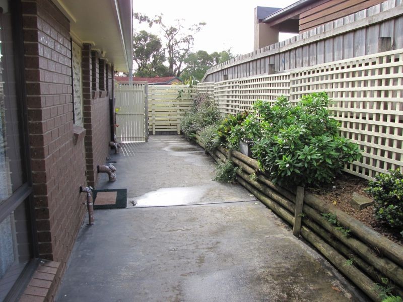 21 Cemetery Road, Moe VIC 3825