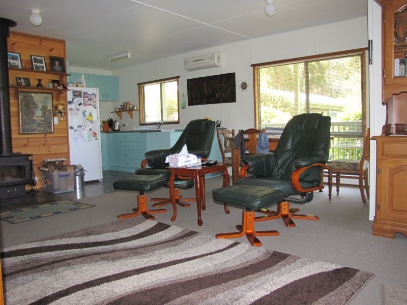 10-12 Littleboy Crescent, Rawson VIC 3825