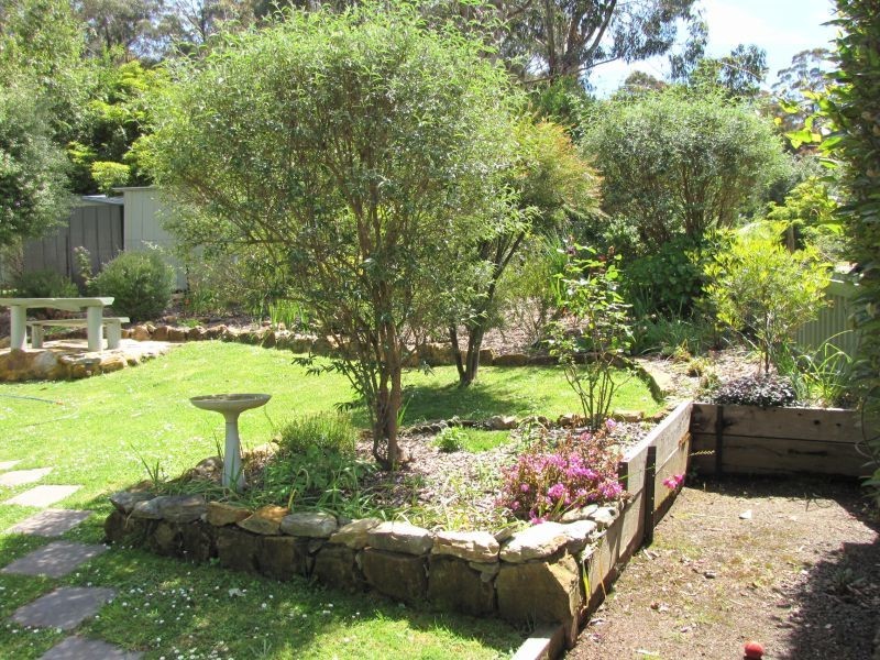 10-12 Littleboy Crescent, Rawson VIC 3825