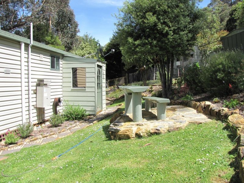 10-12 Littleboy Crescent, Rawson VIC 3825