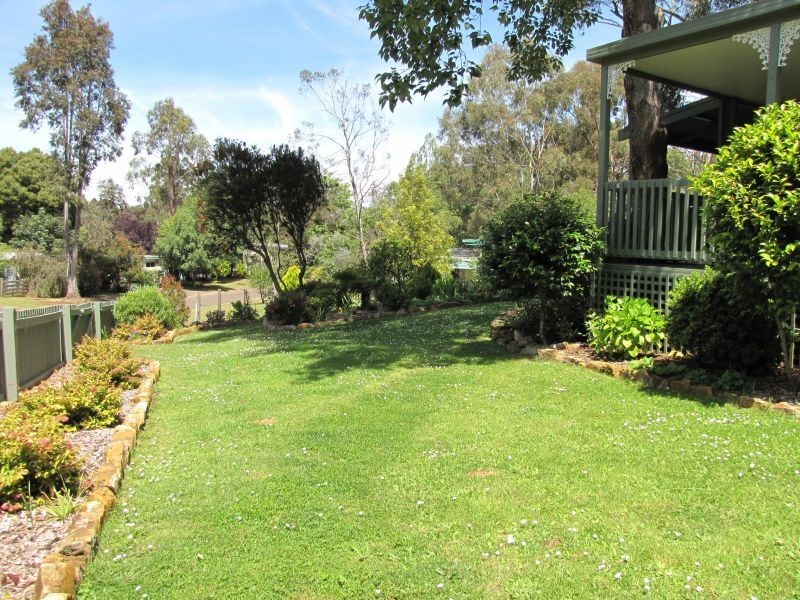 10-12 Littleboy Crescent, Rawson VIC 3825