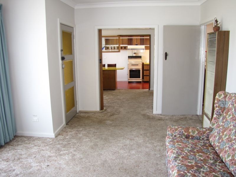 13 Charles Street, Moe VIC 3825