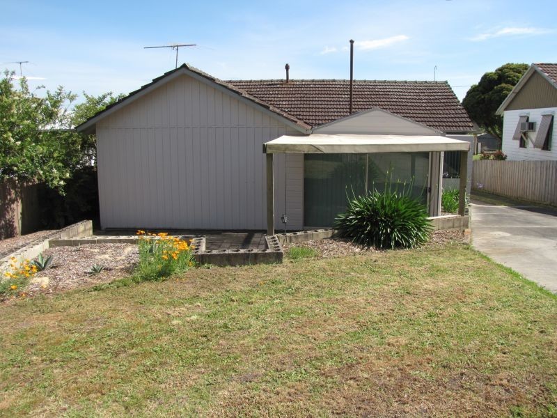 13 Charles Street, Moe VIC 3825