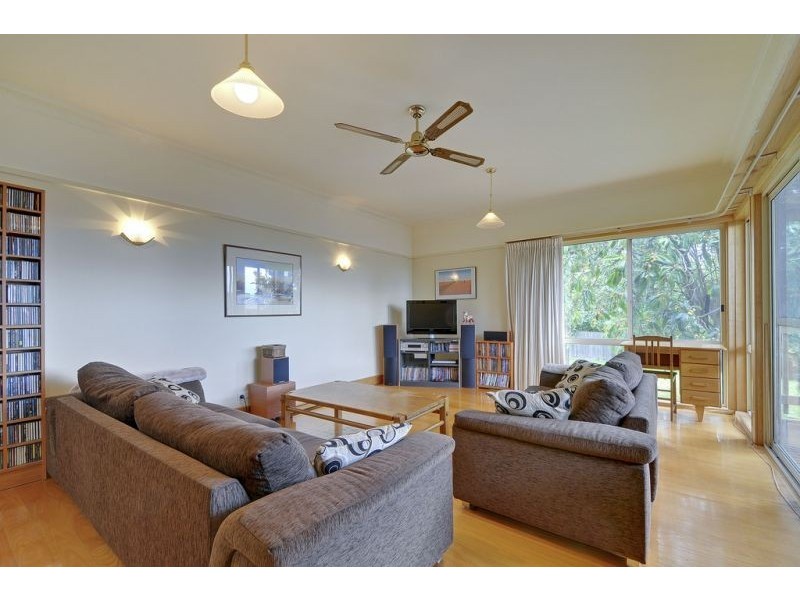 27 Durham Road, Newborough VIC 3825