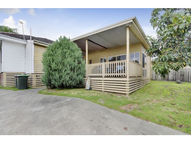 27 Durham Road, Newborough VIC 3825