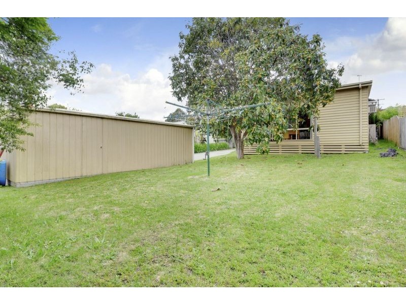 27 Durham Road, Newborough VIC 3825