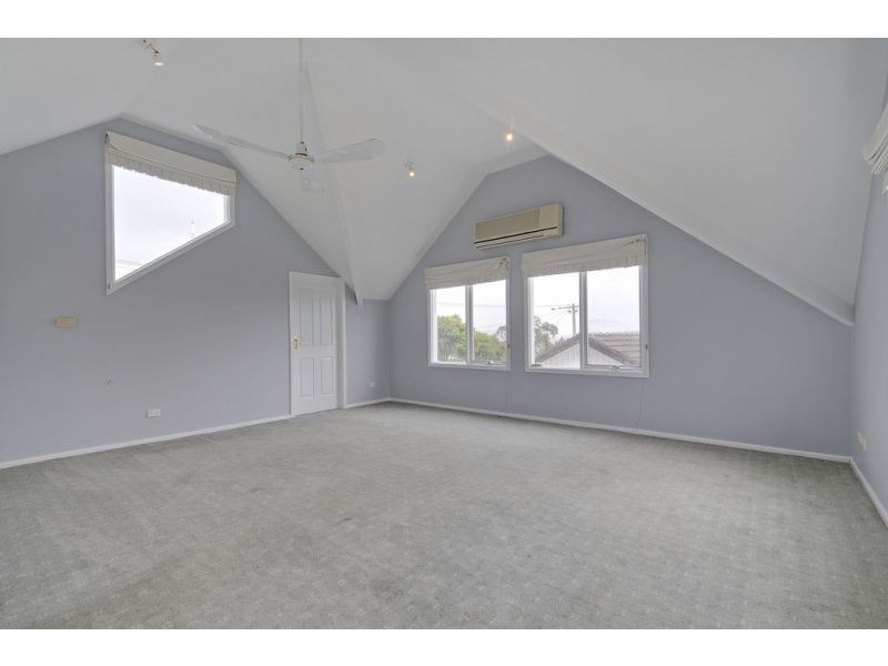 15-17 Lisle Street, Moe VIC 3825