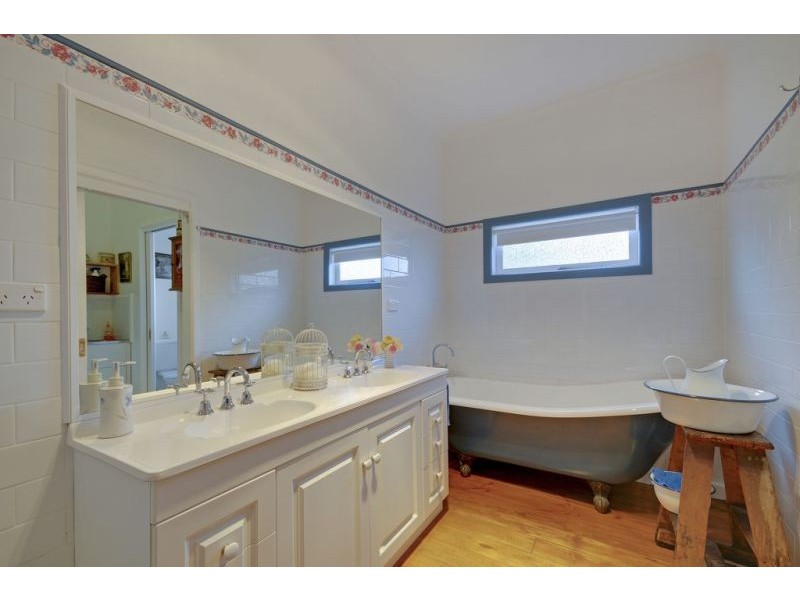 6B Vale Street, Moe VIC 3825