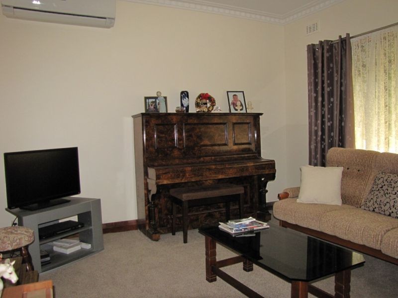 19 William Street, Newborough VIC 3825