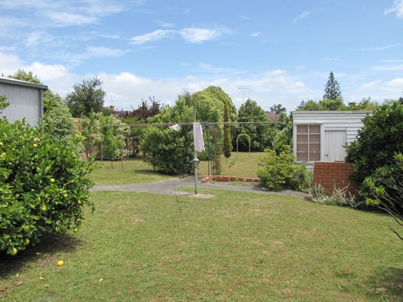 19 William Street, Newborough VIC 3825