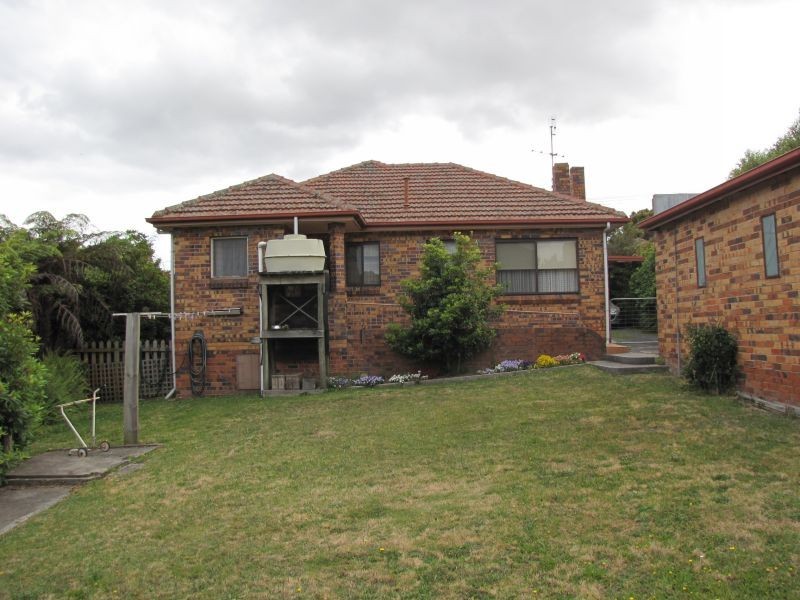 2 Belvedere Court, Newborough VIC 3825