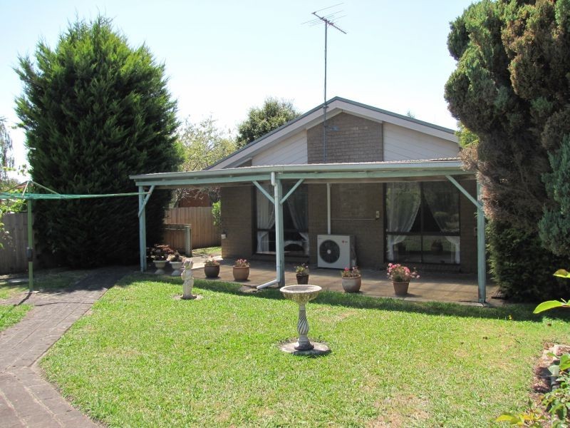 10 Gibson Street, Moe VIC 3825
