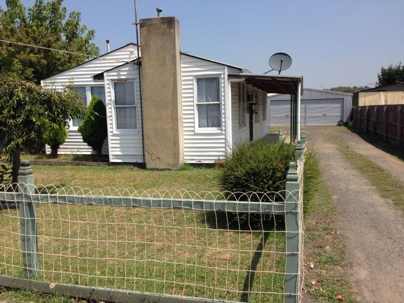 292 Old Sale Road, Newborough VIC 3825