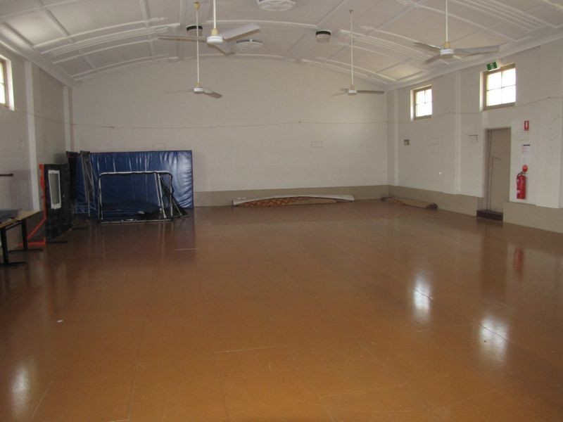 4 High Street, Moe VIC 3825