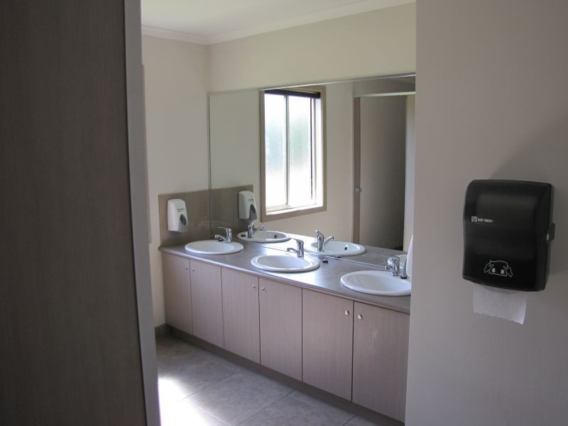 4 High Street, Moe VIC 3825