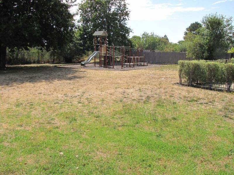 4 High Street, Moe VIC 3825