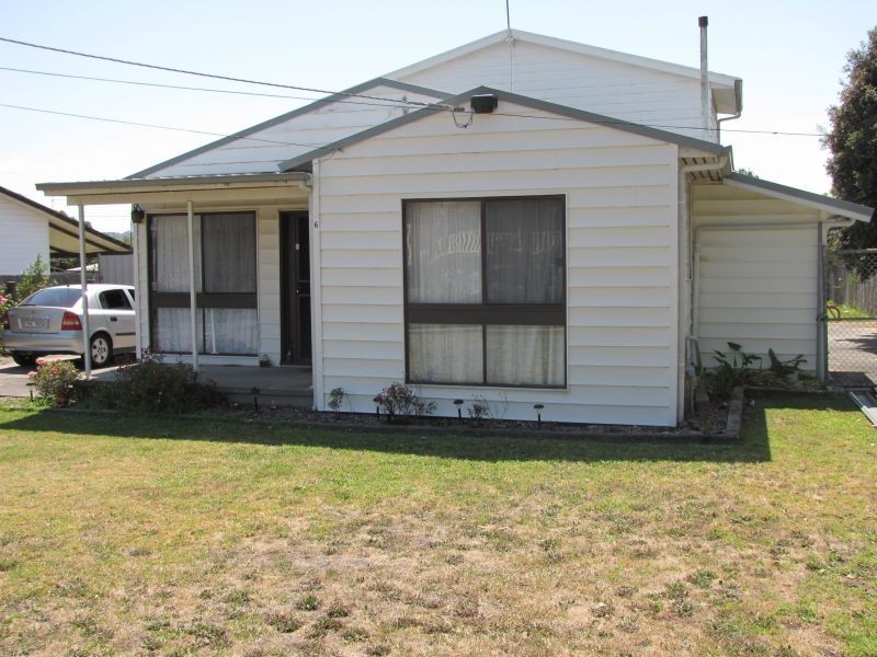 6 Malnham Crescent, Newborough VIC 3825