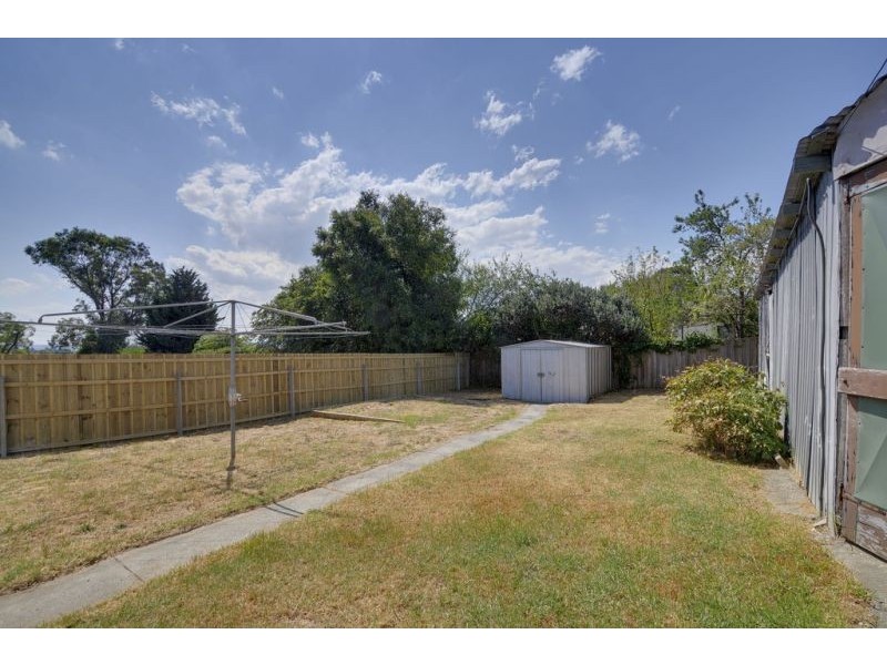 9 Lincoln Street, Moe VIC 3825