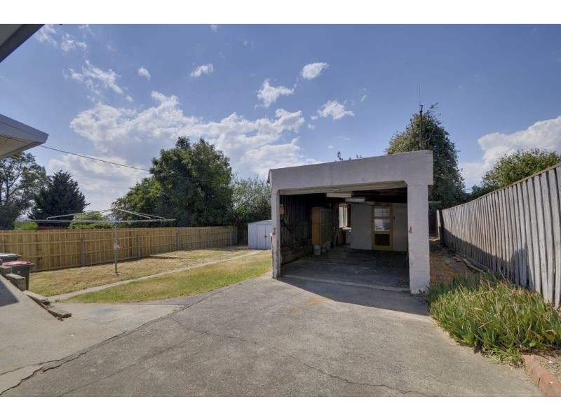 9 Lincoln Street, Moe VIC 3825