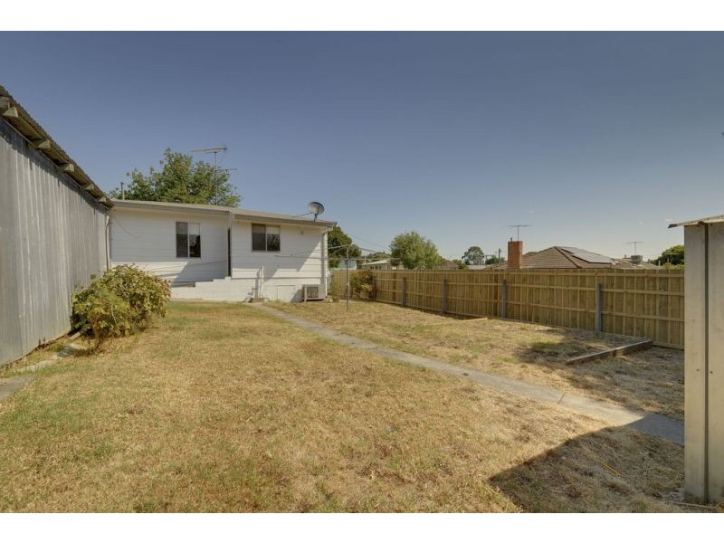 9 Lincoln Street, Moe VIC 3825