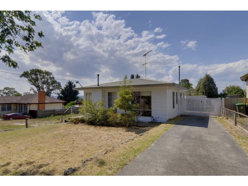 9 Lincoln Street, Moe VIC 3825