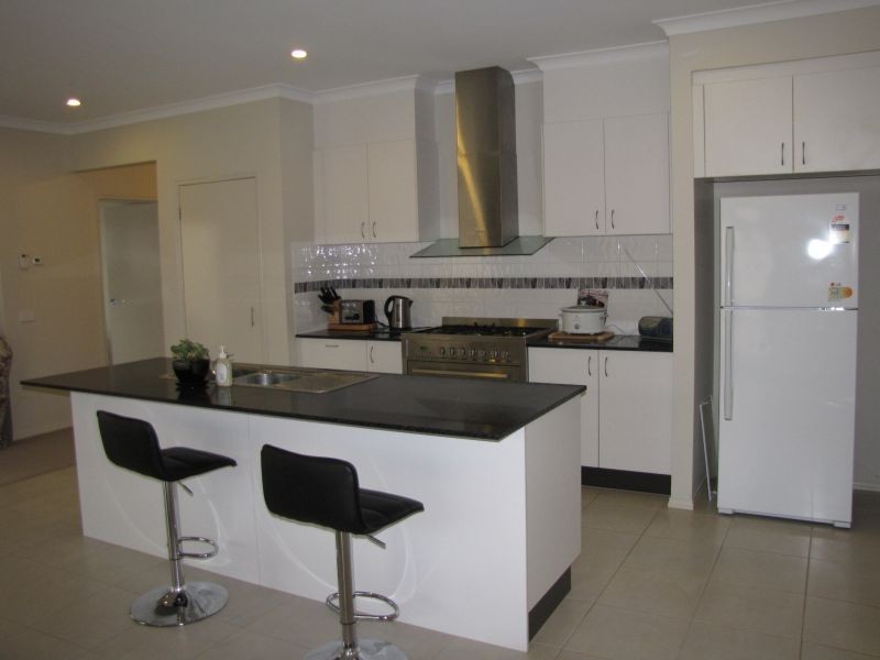 39 Sweetwater Place, Moe VIC 3825