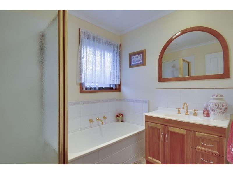 2 Morello Court, Moe VIC 3825