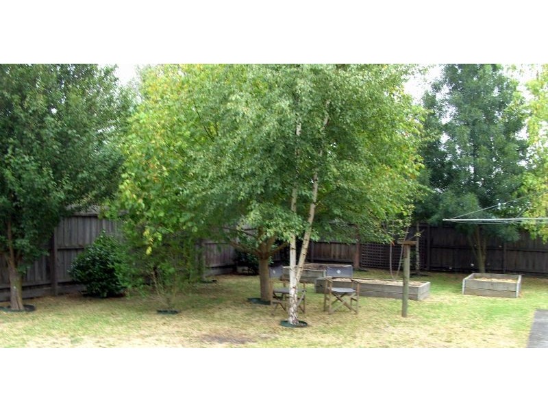 17 Bristol Street, Moe VIC 3825