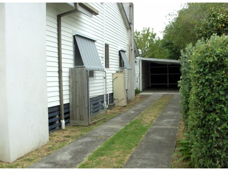 17 Bristol Street, Moe VIC 3825