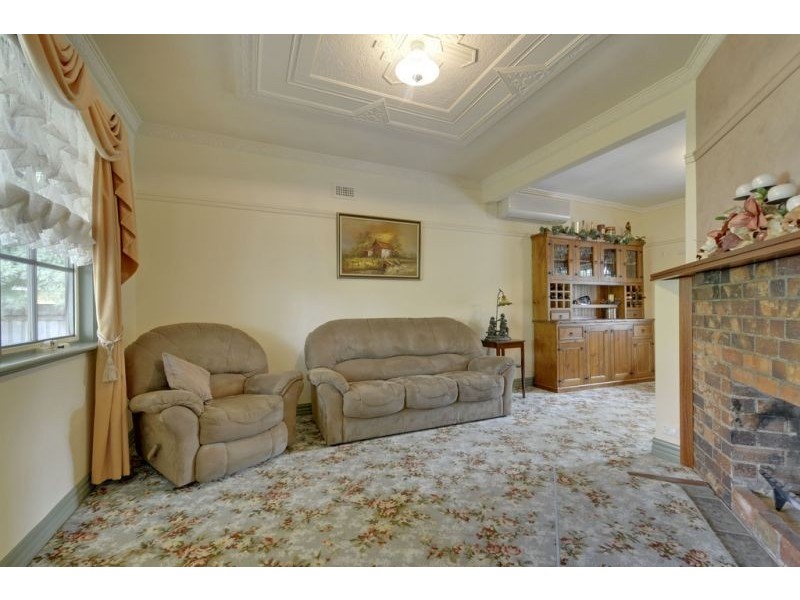 7 Bealiba Road, Moe VIC 3825