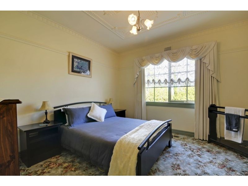 7 Bealiba Road, Moe VIC 3825