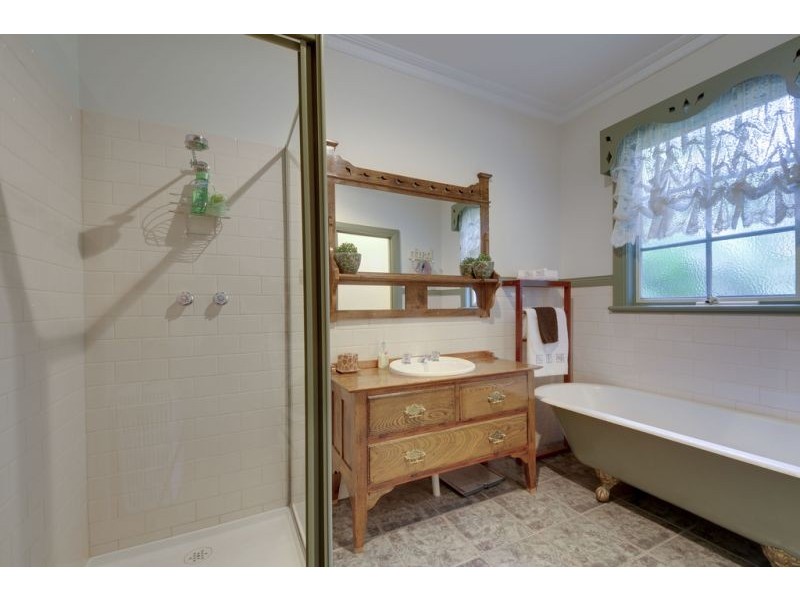 7 Bealiba Road, Moe VIC 3825