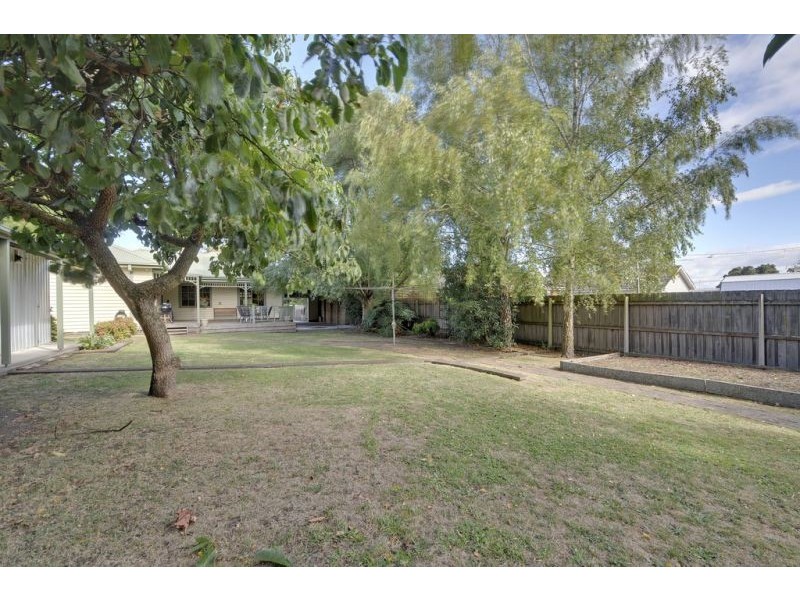 7 Bealiba Road, Moe VIC 3825