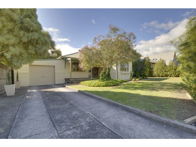7 Bealiba Road, Moe VIC 3825