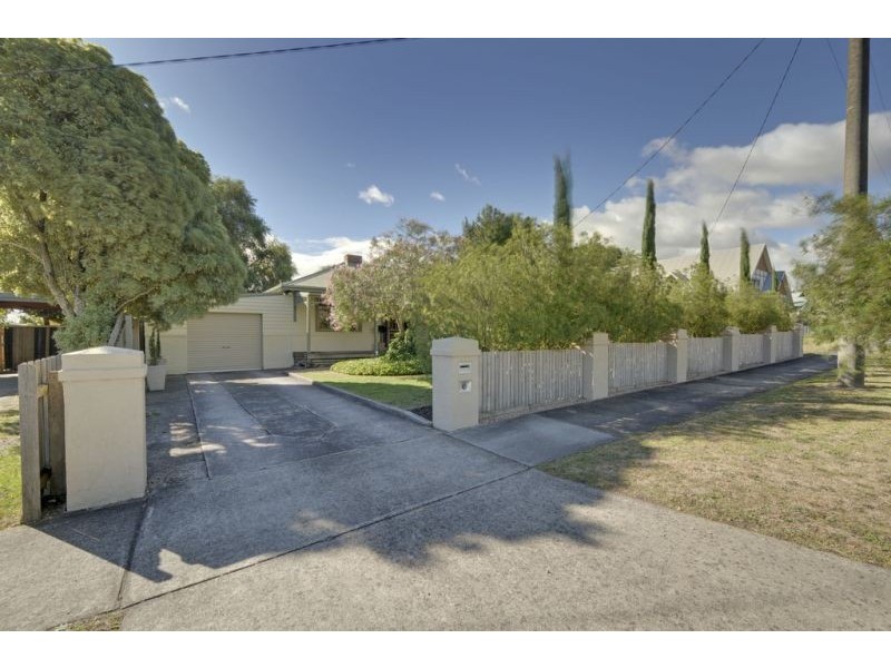 7 Bealiba Road, Moe VIC 3825