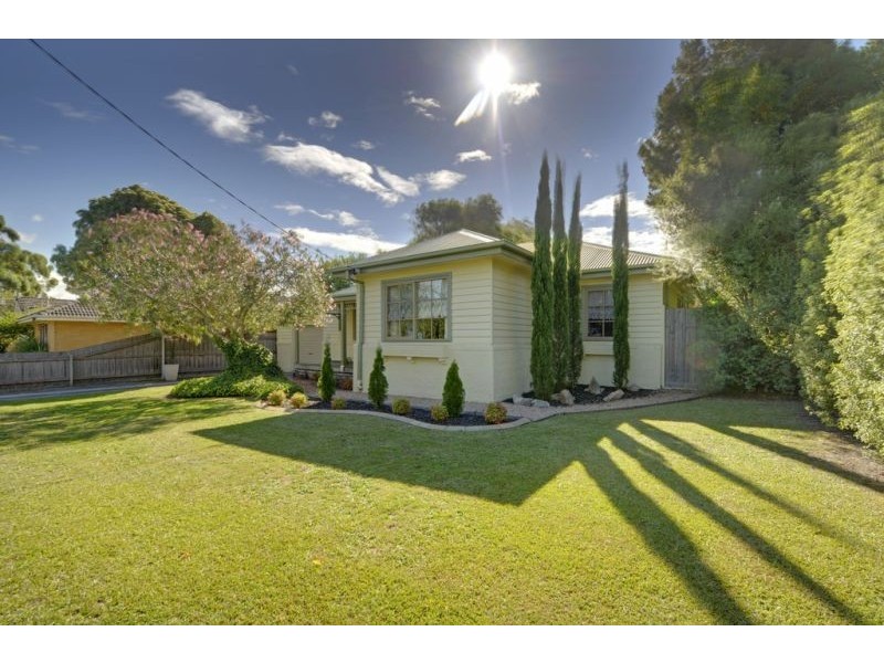 7 Bealiba Road, Moe VIC 3825