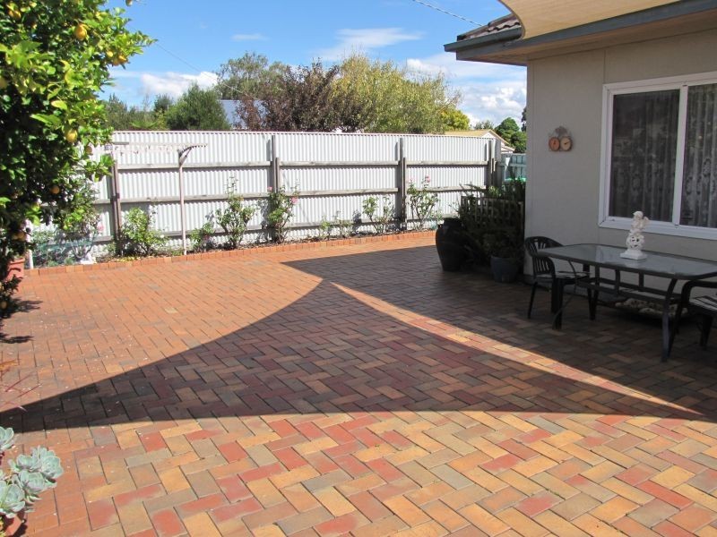 69 Vale Street, Moe VIC 3825